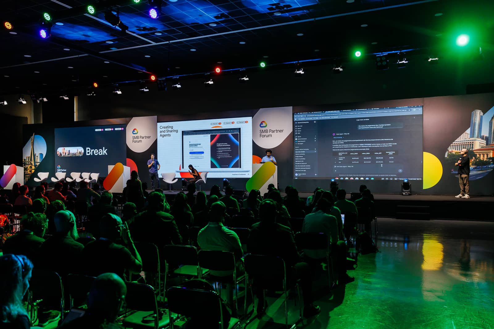 Demostración en vivo de creación y uso de agentes de inteligencia artificial